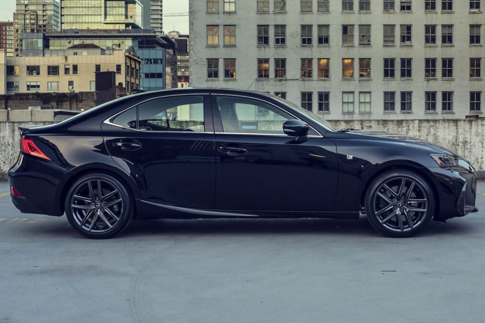 any available chauffeur car melbourne